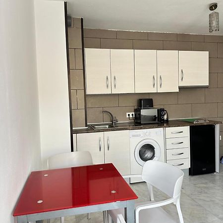 Apartamentos Playa Huelin Málaga Exteriör bild