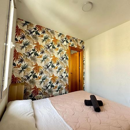 Apartamentos Playa Huelin Málaga Exteriör bild