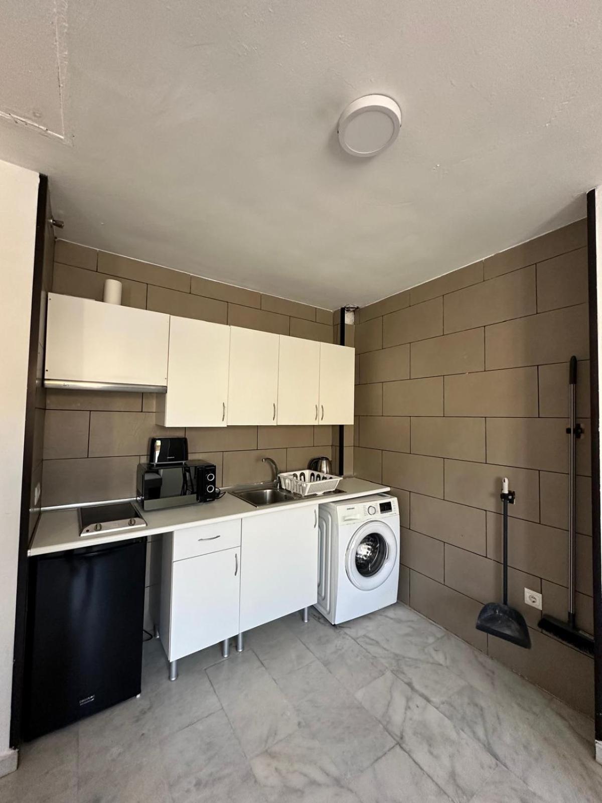 Apartamentos Playa Huelin Málaga Exteriör bild